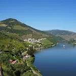 Semesterbostad Vivenda Portela